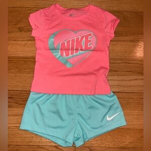 New Nike Girl Tee and Shorts Set 2T